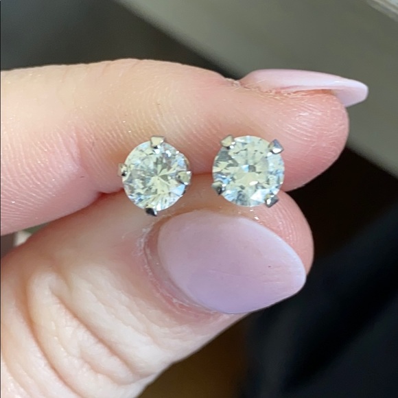 CZ Stud Earrings - Picture 4 of 6